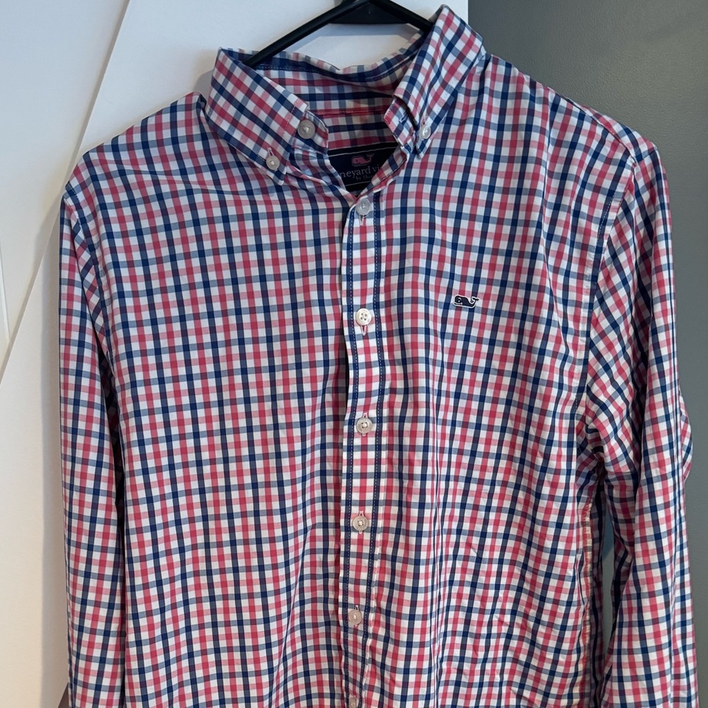 Boys dri fit  material VV buttondown dress shirt. Like new! Size youth L 16